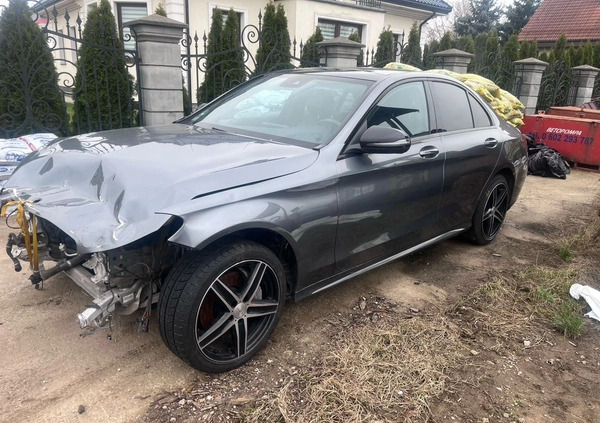 Mercedes-Benz Klasa C cena 52000 przebieg: 212000, rok produkcji 2018 z Warszawa małe 301